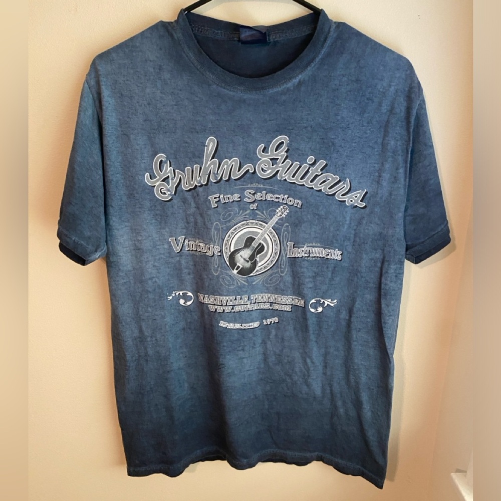 Color tone Blue graphic short sleeve tee